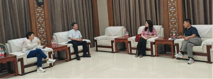 美籍华人许曼教授到访沧州孔子学会